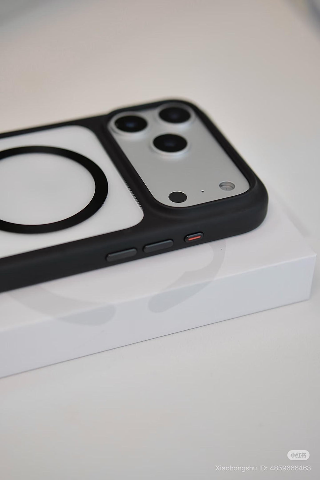 Minimalist Matte Dual-Tone MagSafe Compatible iPhone Case with Independent Camera Protection Bumper